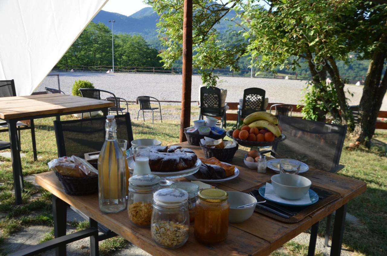 Agriturismo Dei Legi San Pietro Vara Exteriér fotografie