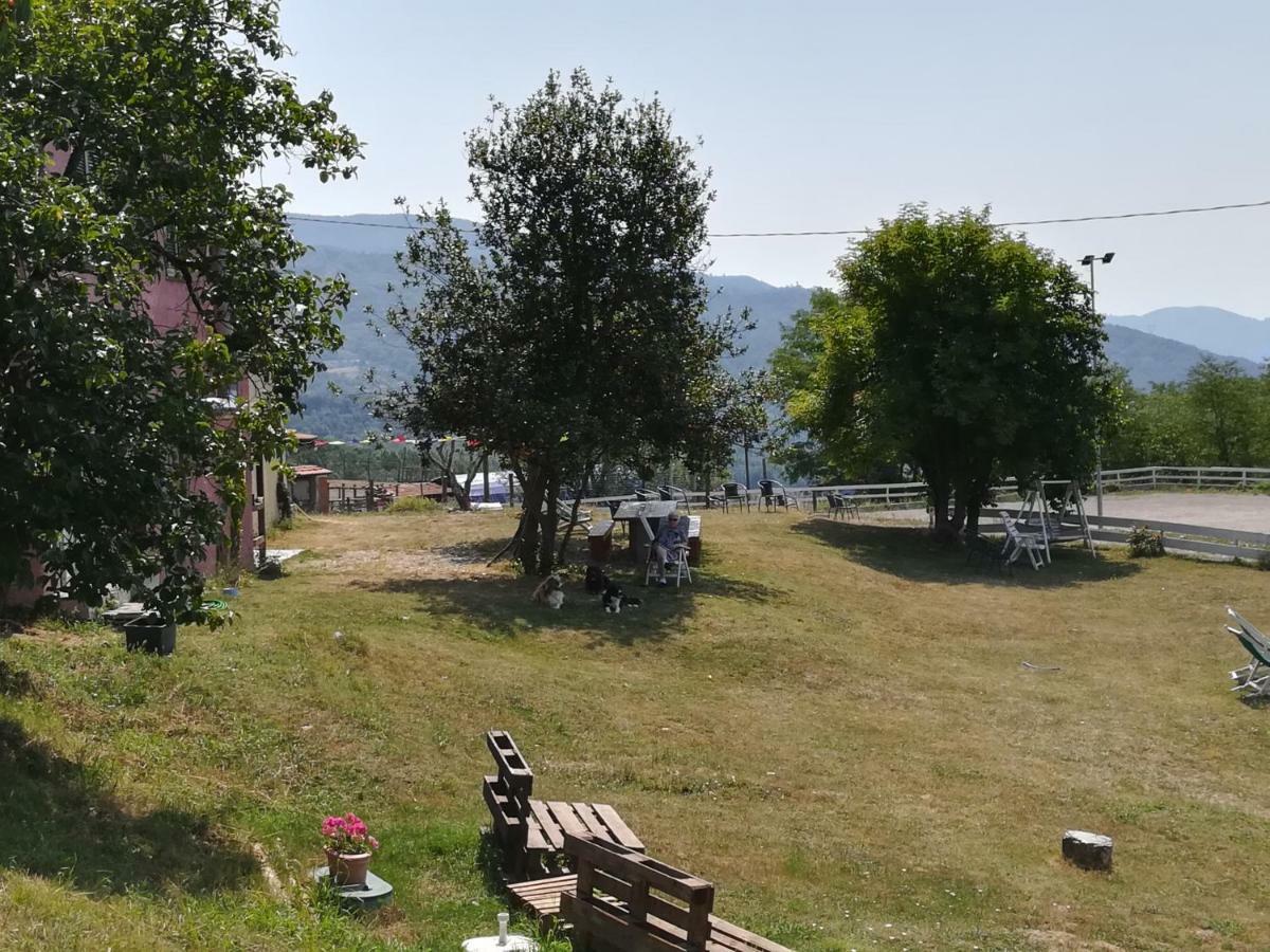 Agriturismo Dei Legi San Pietro Vara Exteriér fotografie