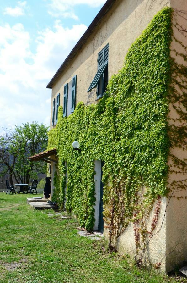 Agriturismo Dei Legi San Pietro Vara Exteriér fotografie